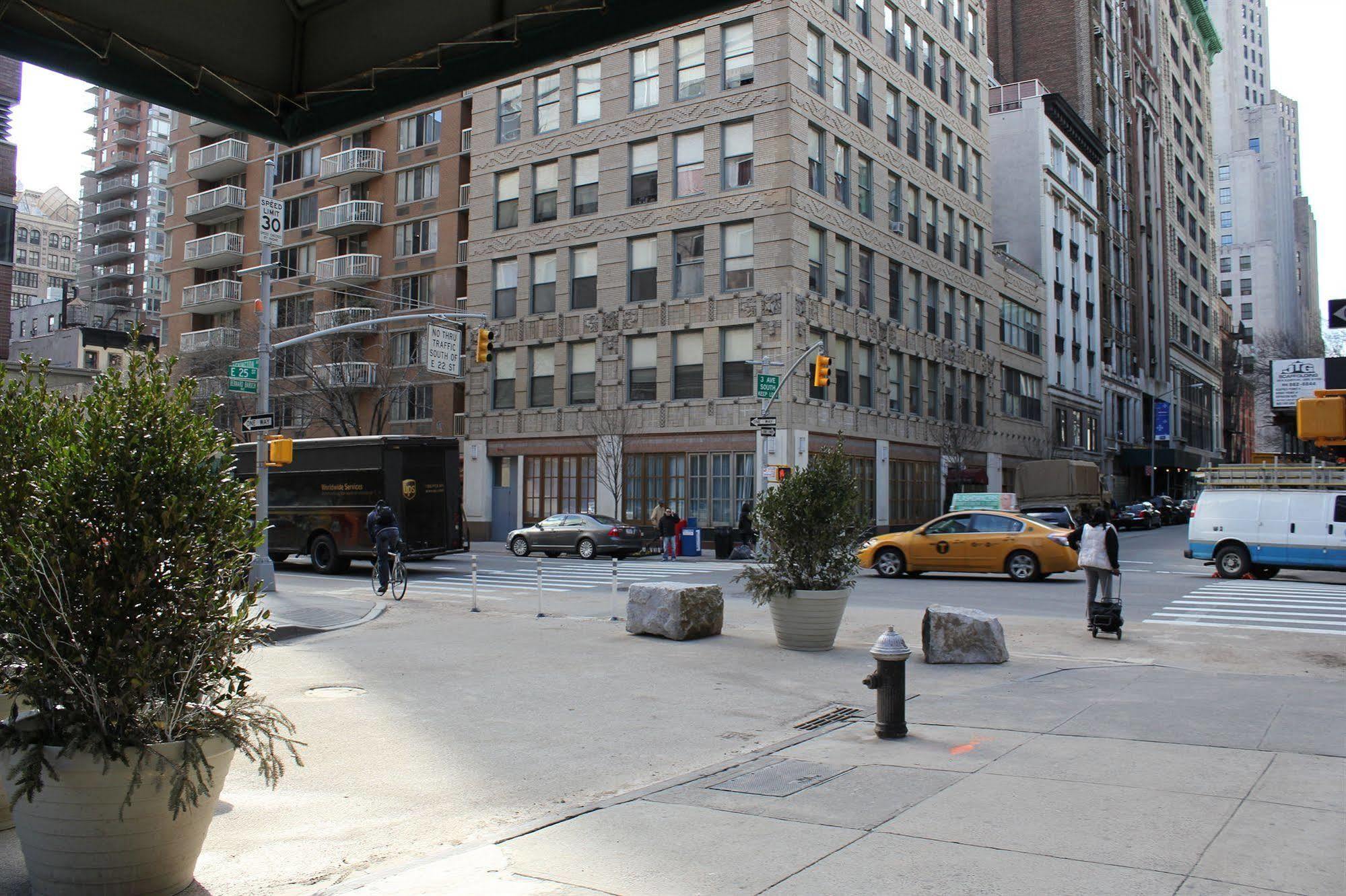 Serene Homes E25 New York Exterior photo